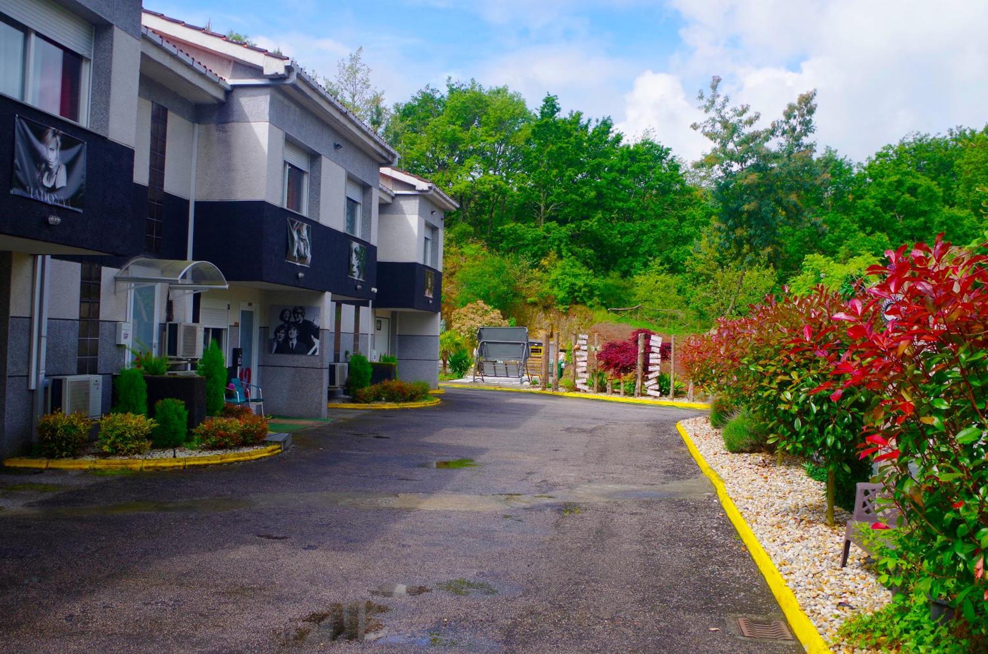 Hotel Apartamentos Rock Star Taboadela Exterior photo